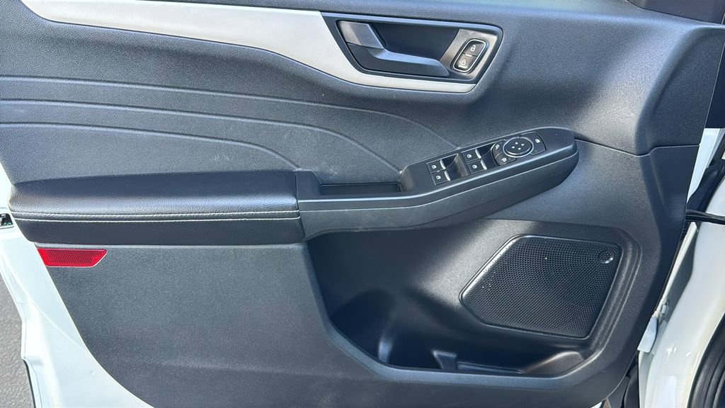 Certified 2022 Ford Escape SE FWD image 18