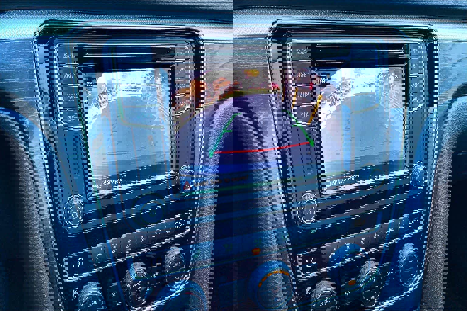 Used 2018 Volkswagen Passat 2.0T SE image 29