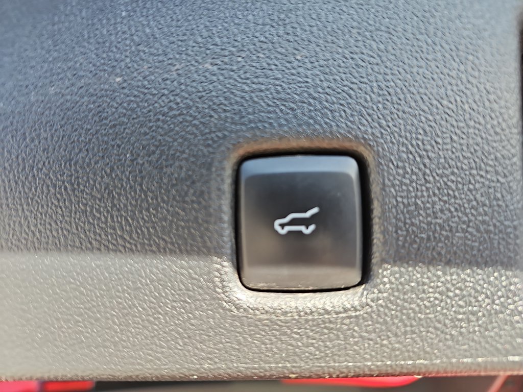 Certified 2024 Ford Escape ST-Line w/ Tech Pack #1 AWD/4WD image 13