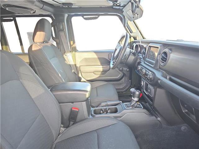 Used 2023 Jeep Gladiator Sport image 16