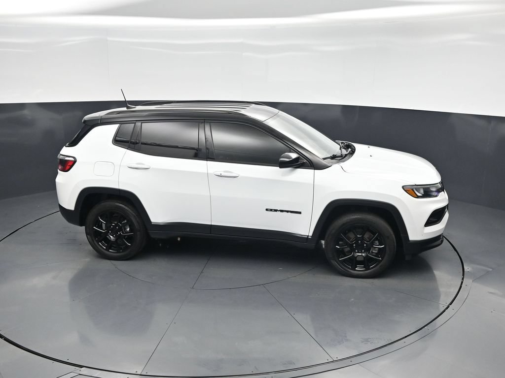 Used 2023 Jeep Compass Latitude AWD/4WD image 49