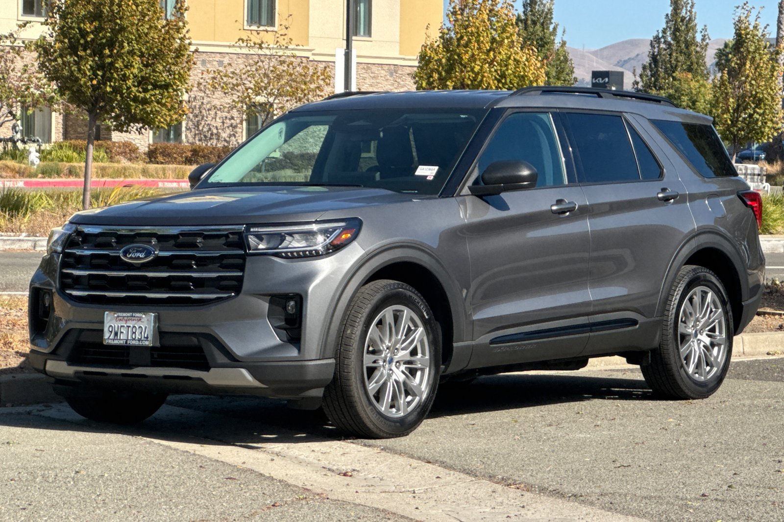 Certified 2026 Ford Explorer Active w/ Active Comfort Package AWD/4WD image 8
