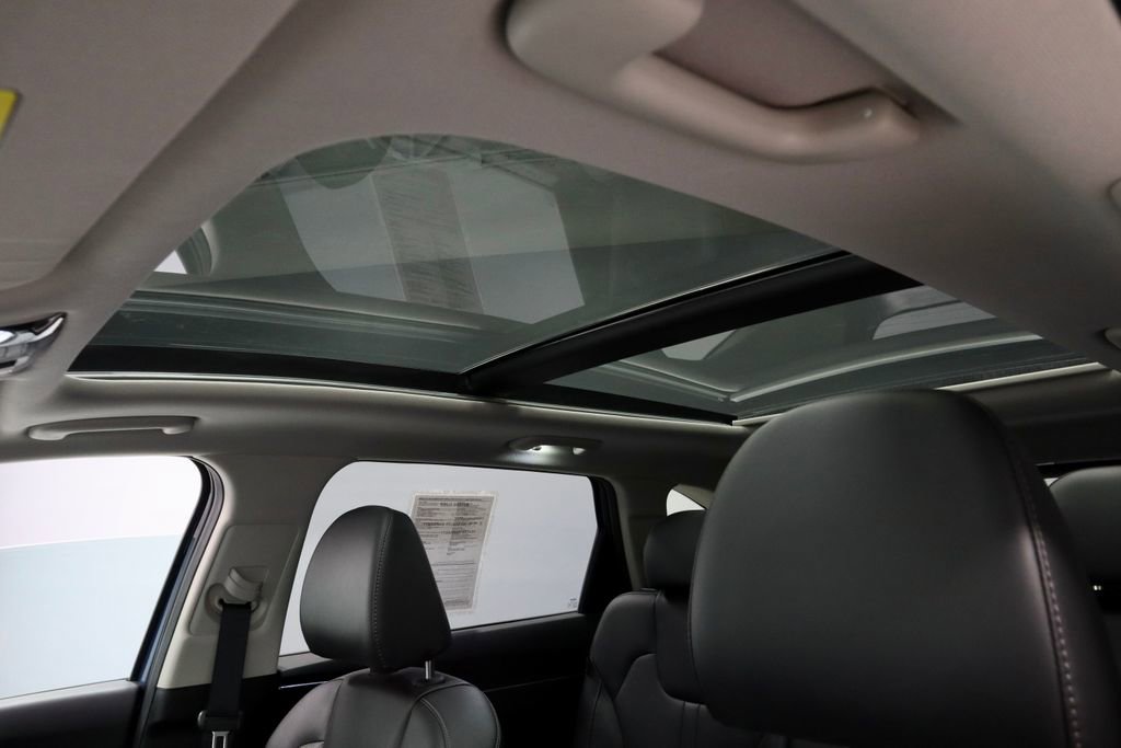 Used 2025 Kia Sorento S w/ Panoramic Sunroof Package FWD image 37