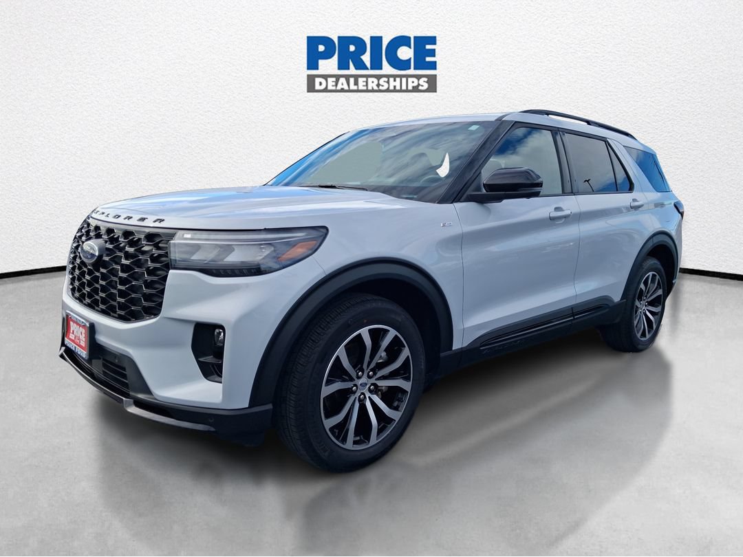 Certified 2026 Ford Explorer ST-Line AWD/4WD image 2