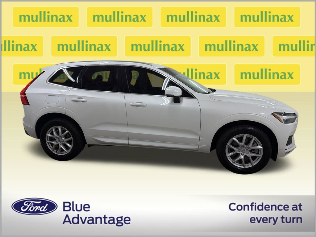 Used 2021 Volvo XC60 T6 Momentum AWD/4WD image 2