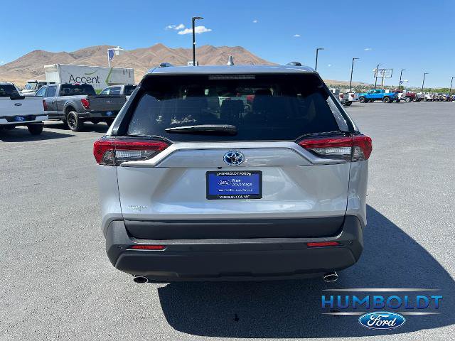 Used 2021 Toyota RAV4 XLE Premium AWD/4WD image 6
