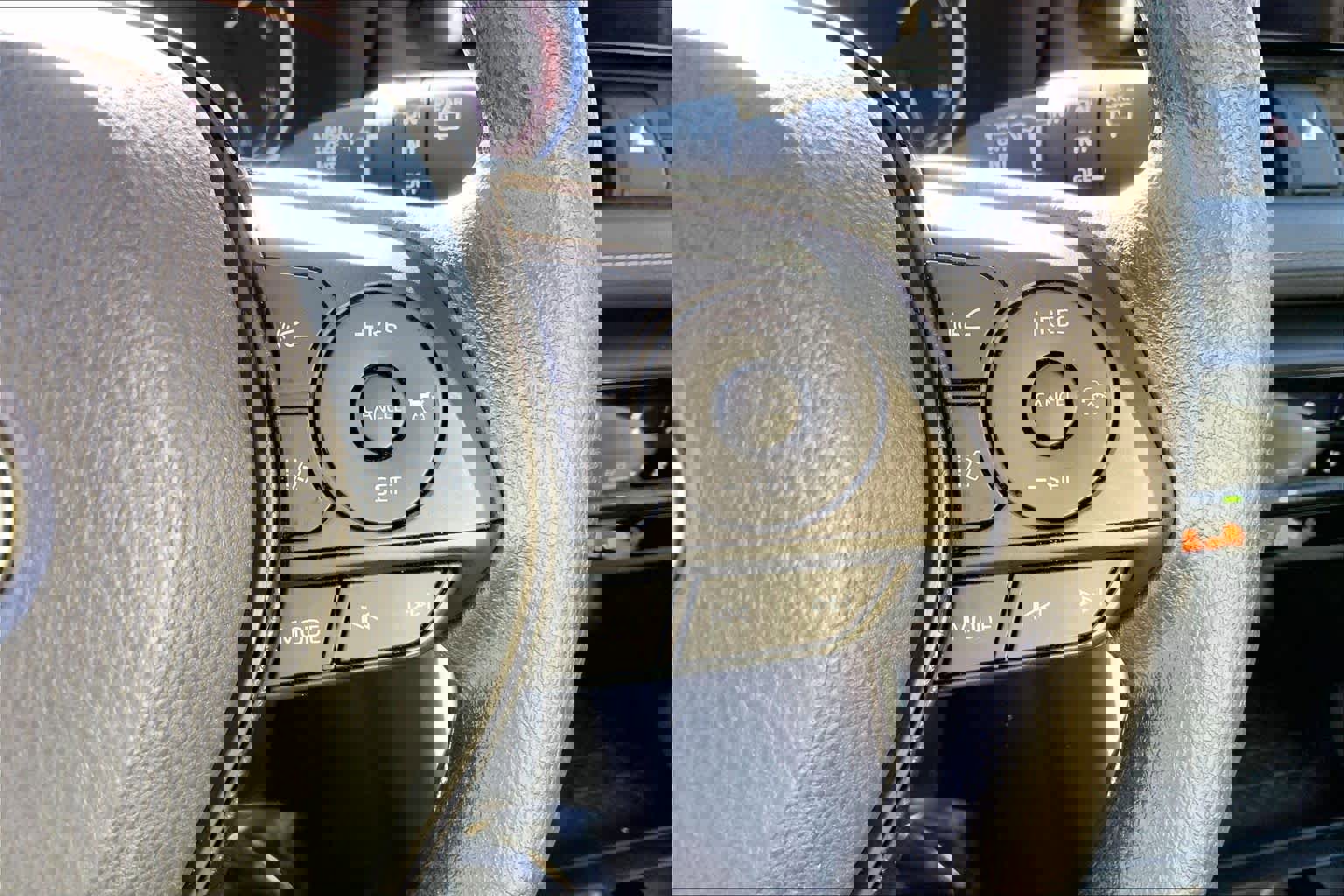 Used 2024 Toyota RAV4 XLE image 23