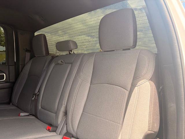 Used 2024 RAM 2500 Big Horn AWD/4WD image 30