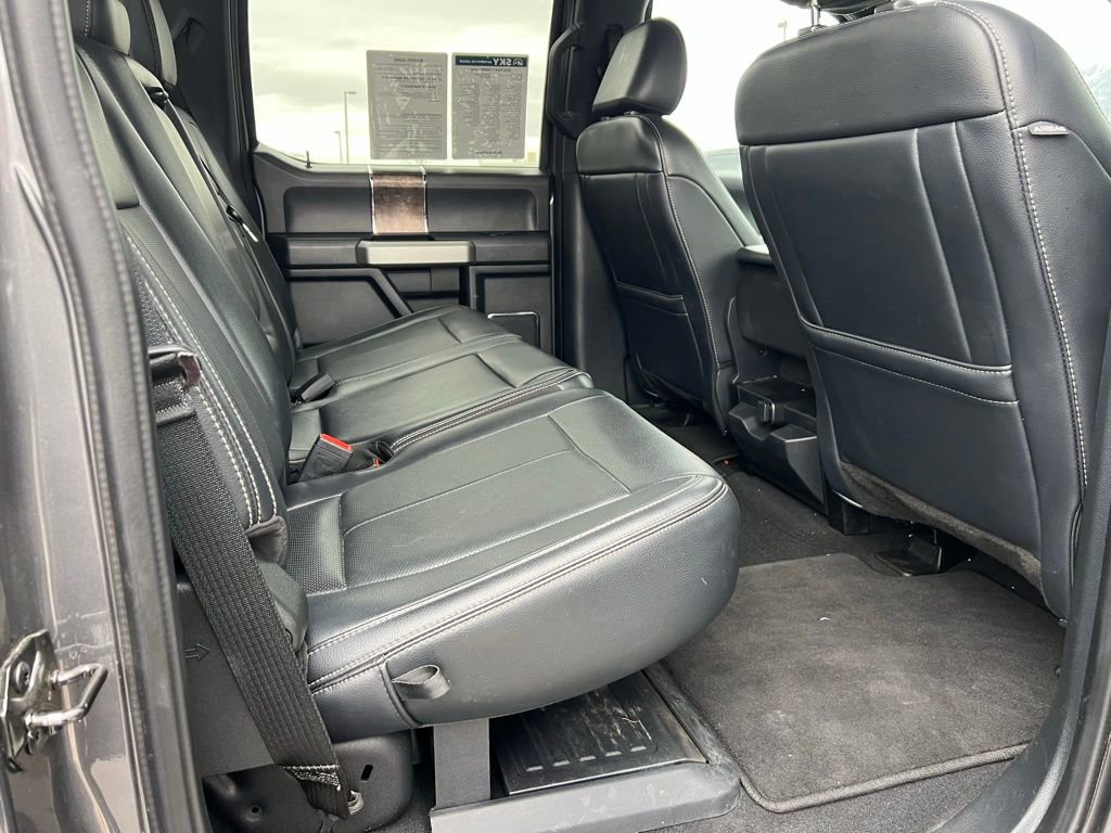 Certified 2022 Ford F350 Lariat w/ Chrome Package image 19