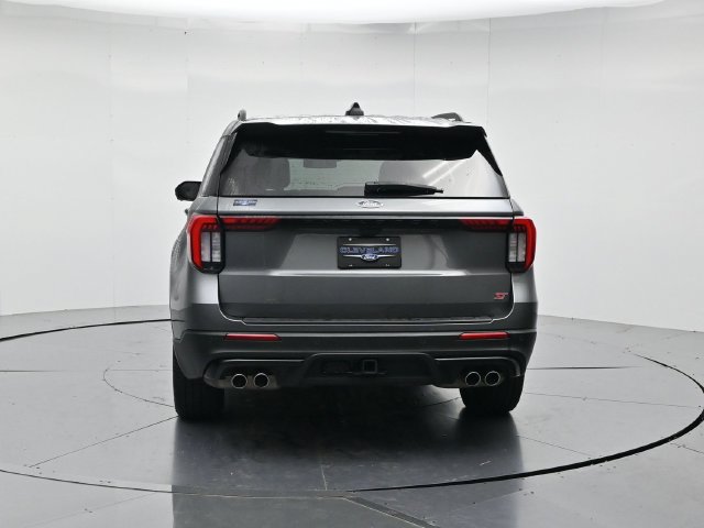 Certified 2025 Ford Explorer ST w/ Sun And Sound Package AWD/4WD image 8