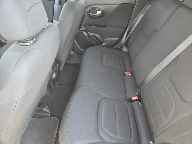 Used 2021 Jeep Renegade Latitude FWD image 28