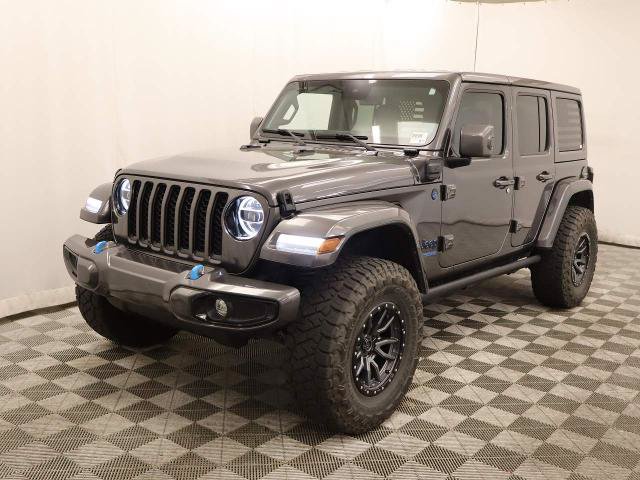Used 2021 Jeep Wrangler Unlimited Sahara AWD/4WD image 1