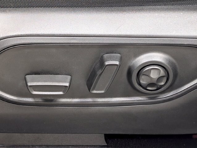 Used 2026 Jeep Grand Cherokee L Limited AWD/4WD image 12