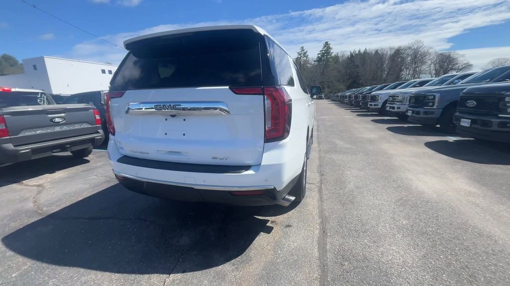 Used 2023 GMC Yukon SLT w/ SLT Luxury Package AWD/4WD image 19