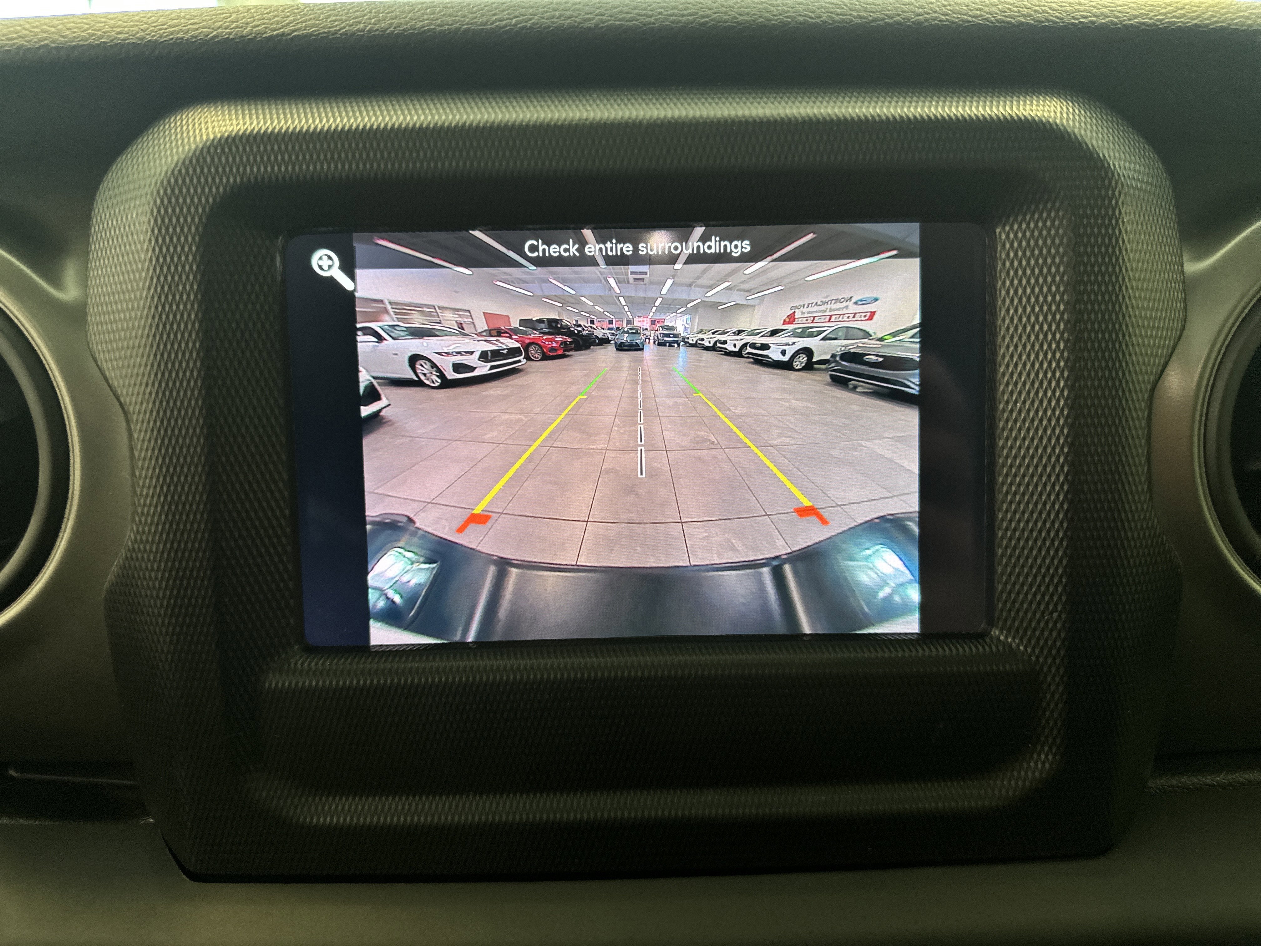 Used 2023 Jeep Gladiator Sport image 27