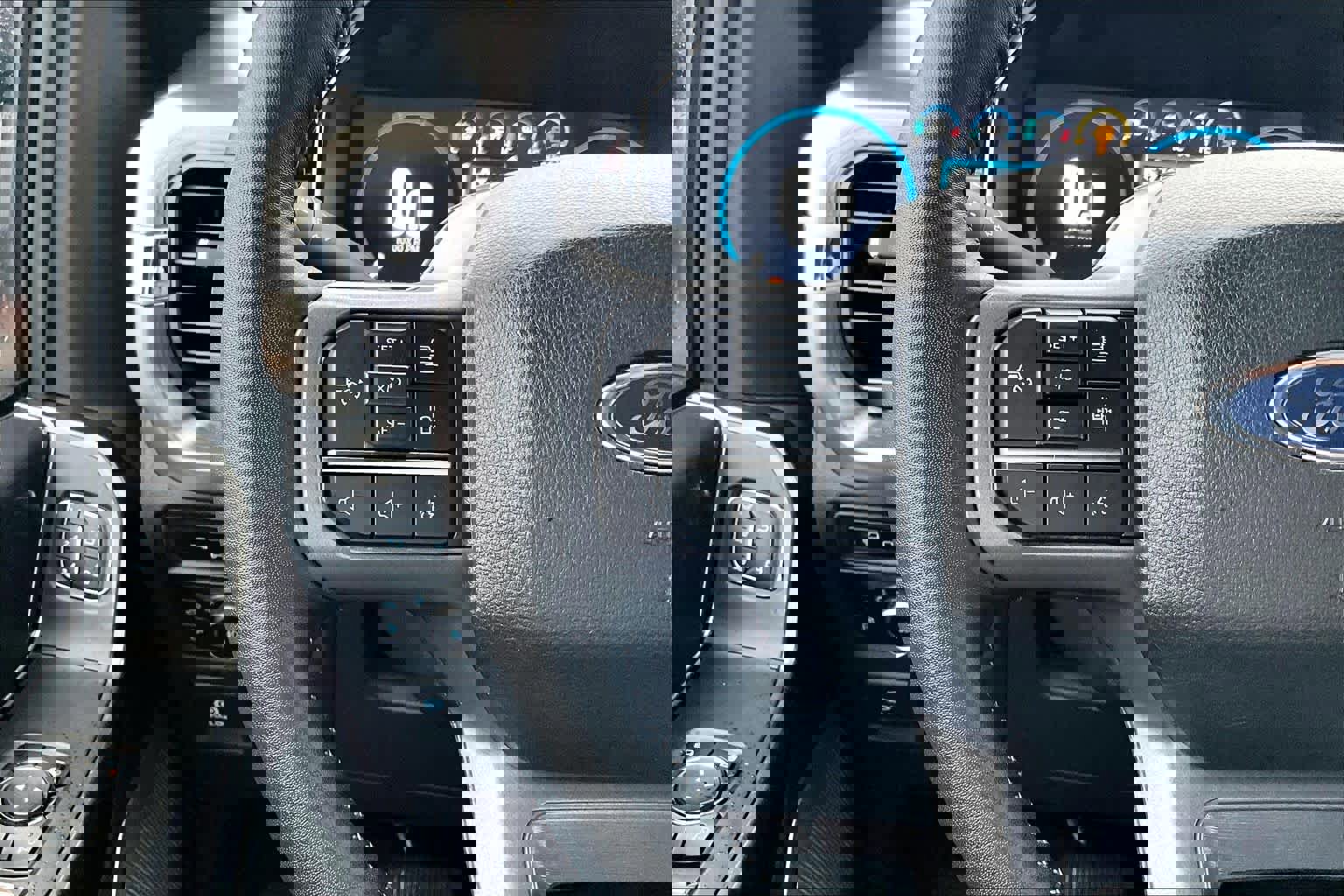 Certified 2023 Ford F150 Lariat w/ Equipment Group 502A High image 23