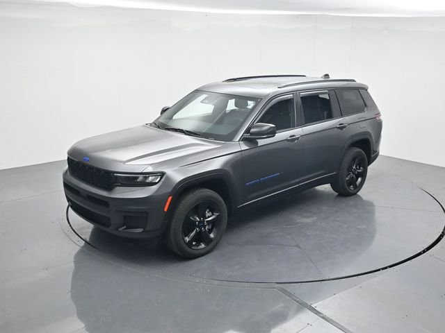 Used 2023 Jeep Grand Cherokee L Altitude AWD/4WD image 44
