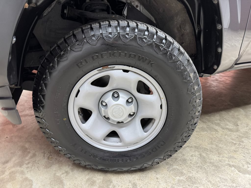 Used 2021 Toyota Tacoma SR AWD/4WD image 25