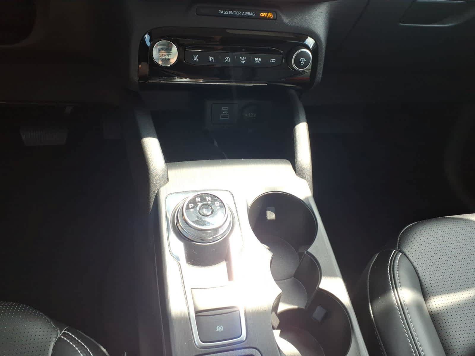 Certified 2023 Ford Escape Platinum AWD/4WD image 13