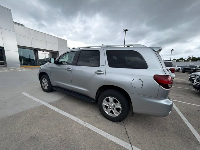 Used 2022 Toyota Sequoia SR5 AWD/4WD image 30