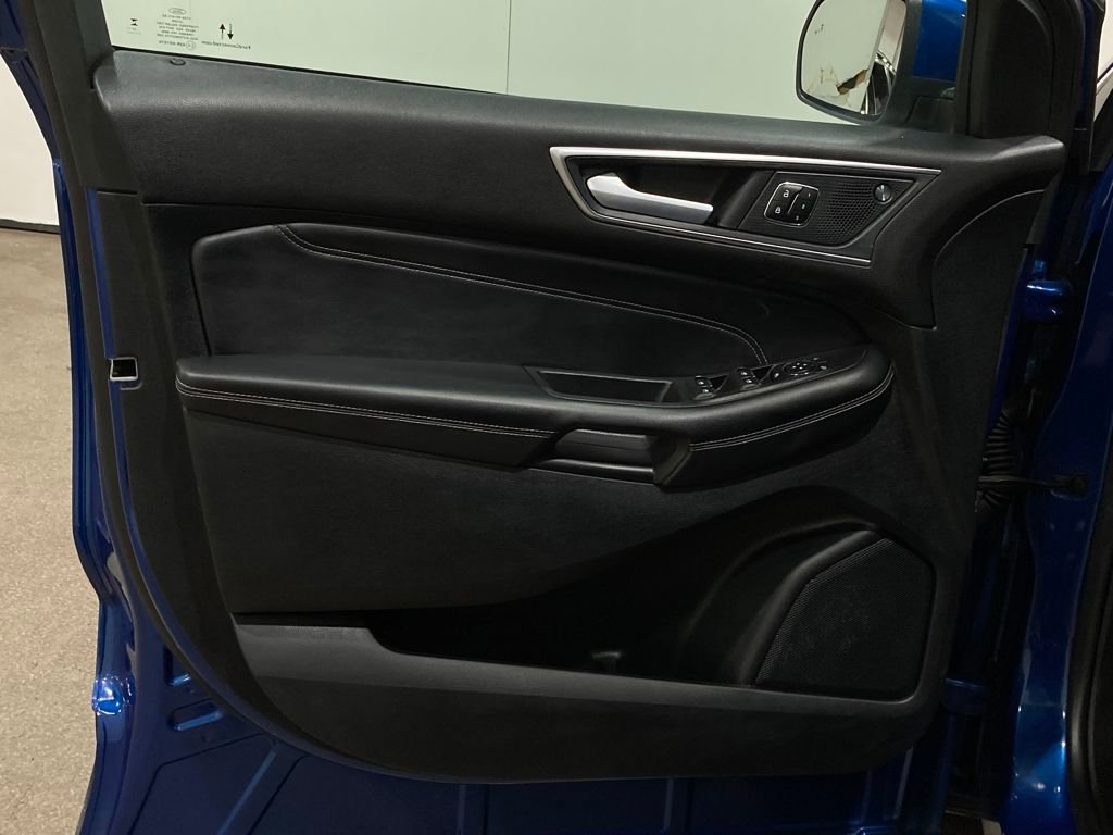 Certified 2024 Ford Edge Titanium image 21