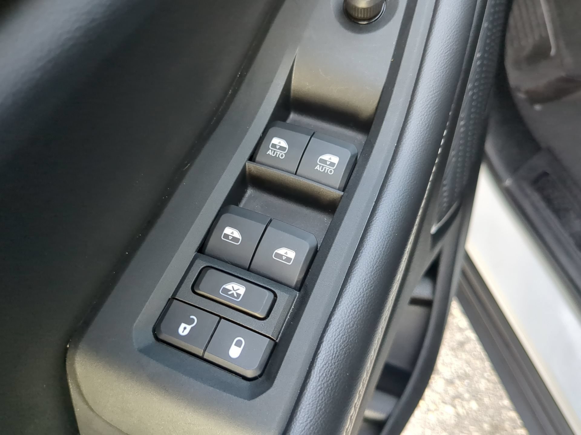 Used 2023 Jeep Grand Cherokee Limited w/ Luxury Tech Group II AWD/4WD image 55