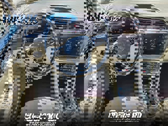 Used 2022 Volkswagen Tiguan SEL R-Line image 12