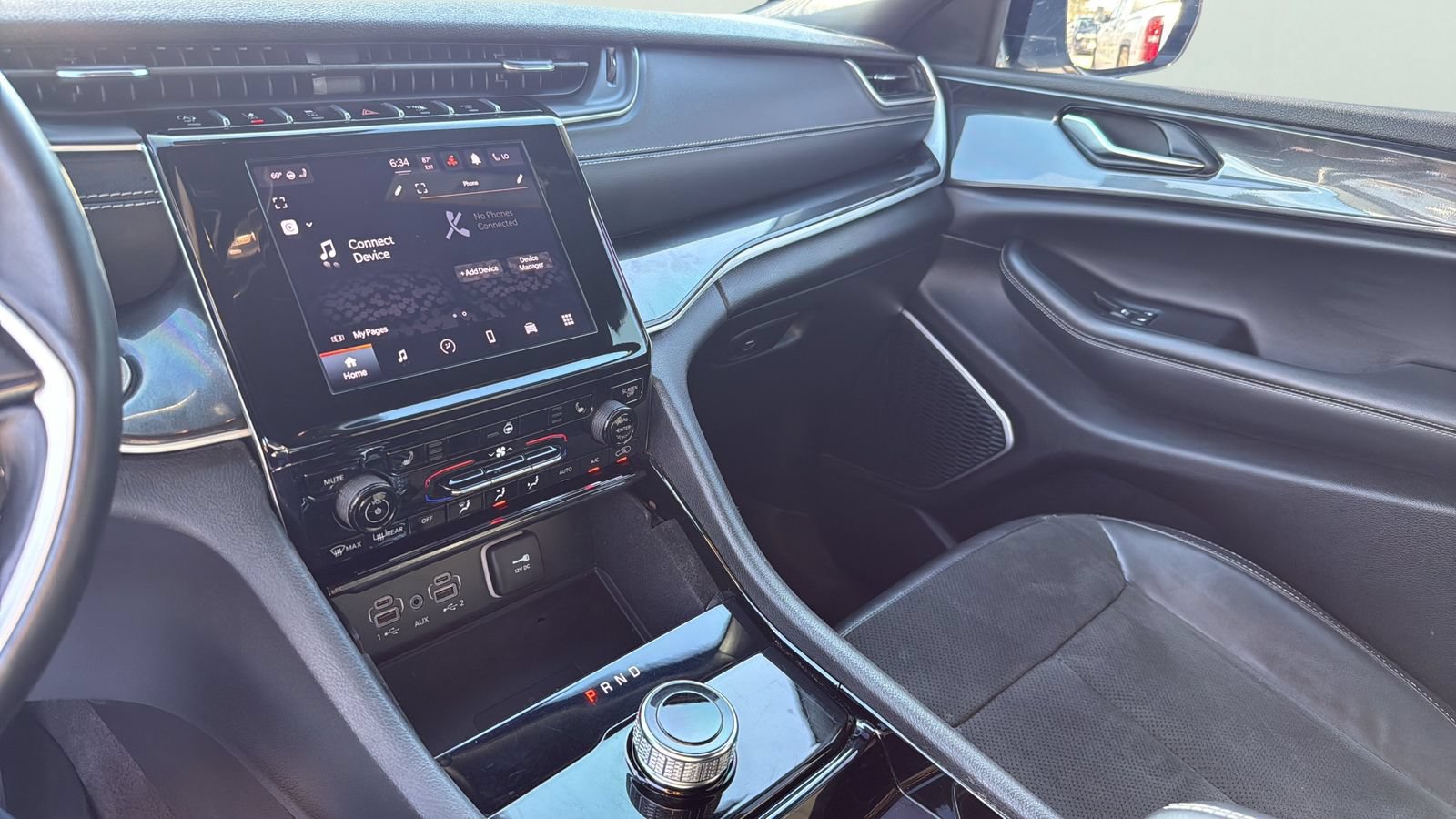 Used 2022 Jeep Grand Cherokee Altitude RWD image 19