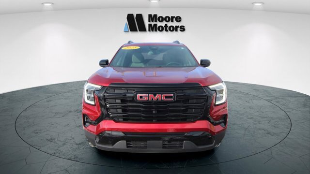 Used 2025 GMC Terrain Elevation w/ Black Edition AWD/4WD image 8