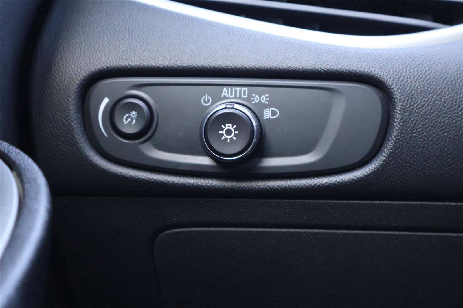 Used 2024 Chevrolet Malibu LT image 18