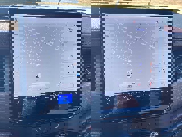 Certified 2024 Ford Expedition Limited image 29