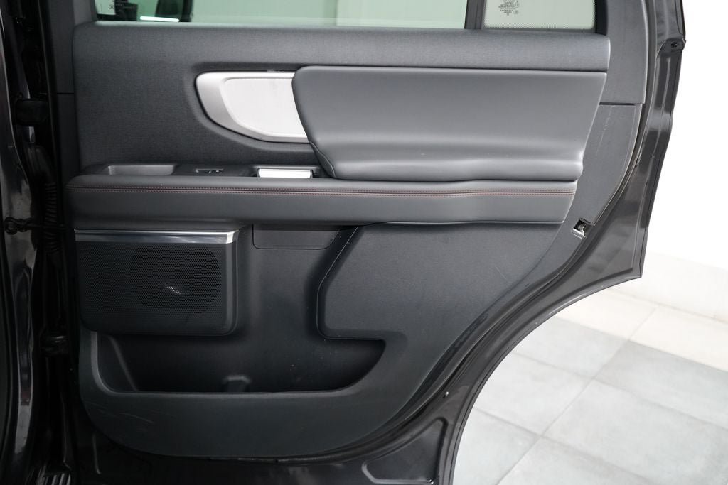 Certified 2025 Ford Expedition Active AWD/4WD image 32