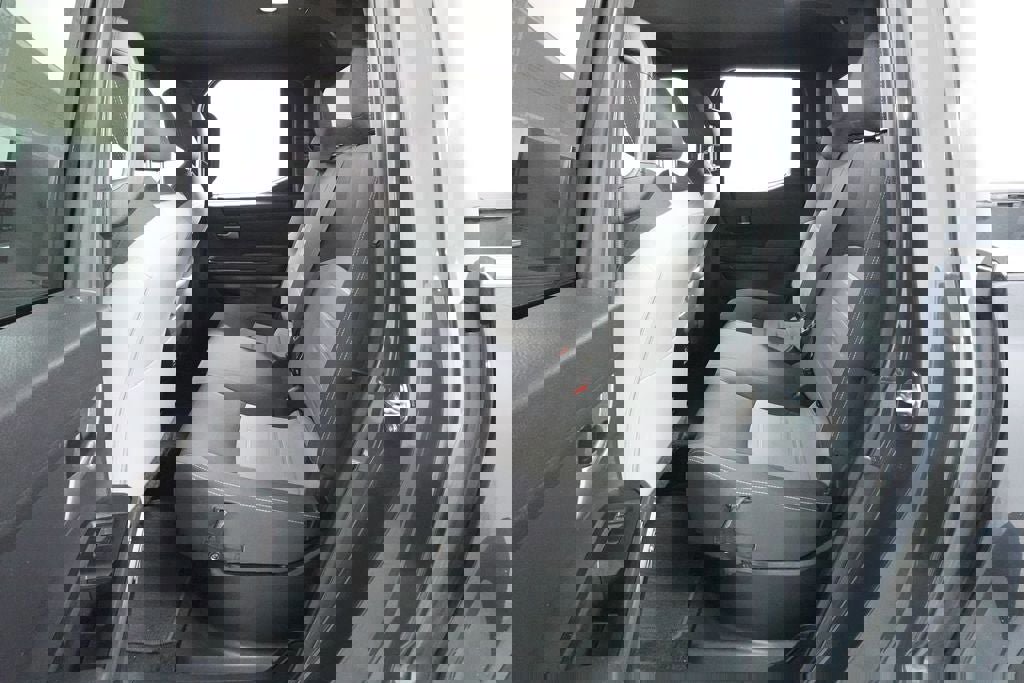 Used 2025 Toyota Tacoma TRD Off-Road image 25