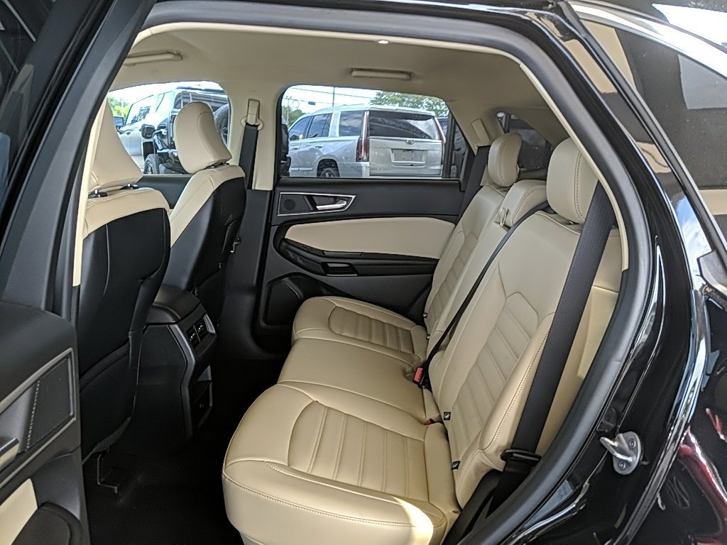 Certified 2023 Ford Edge SEL image 10