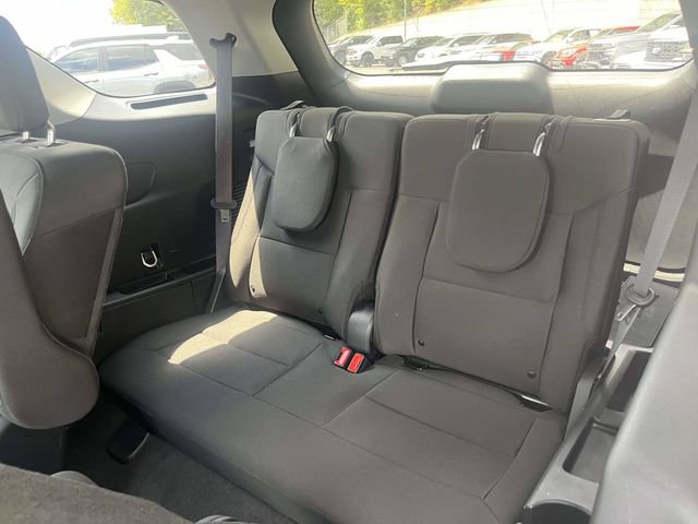 Certified 2023 Ford Explorer XLT RWD image 16
