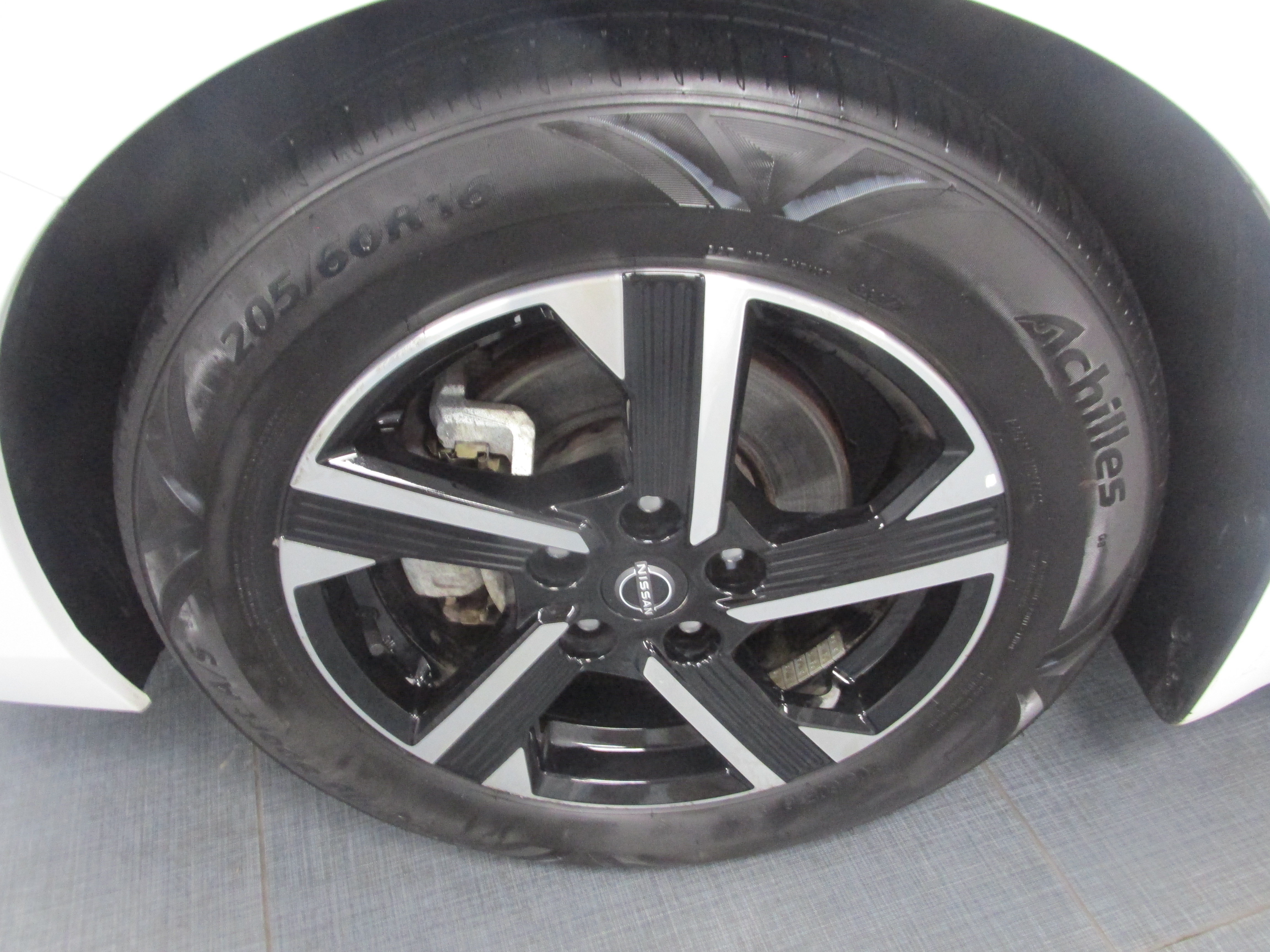 Used 2024 Nissan Sentra SV w/ All-Weather Package FWD image 14