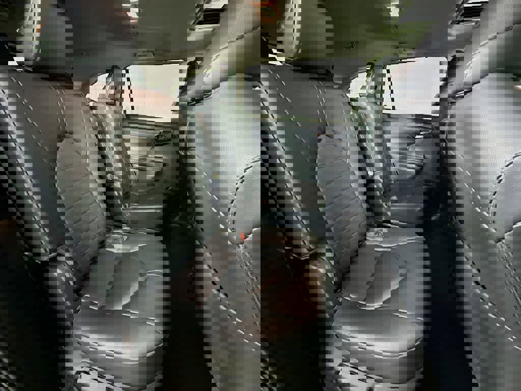 Used 2023 Toyota Highlander XLE image 33