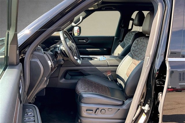 Used 2025 Nissan Armada Platinum Reserve image 22