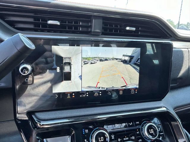 Used 2024 GMC Sierra 2500 AT4 w/ AT4 Premium Plus Package AWD/4WD image 18