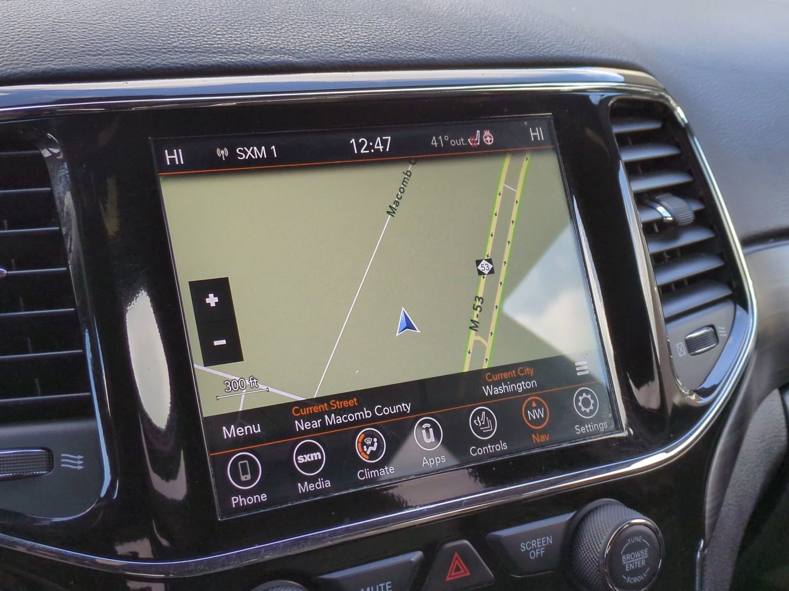 Used 2021 Jeep Grand Cherokee Laredo X image 31