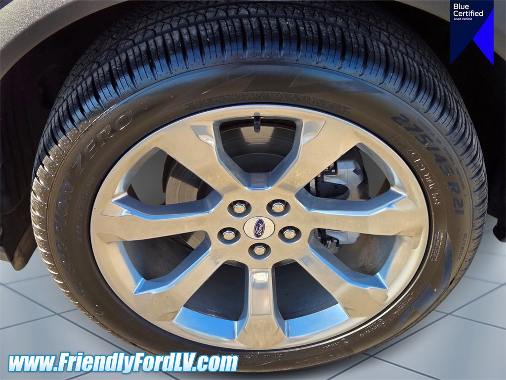 Certified 2020 Ford Explorer Platinum w/ Premium Technology Package image 9