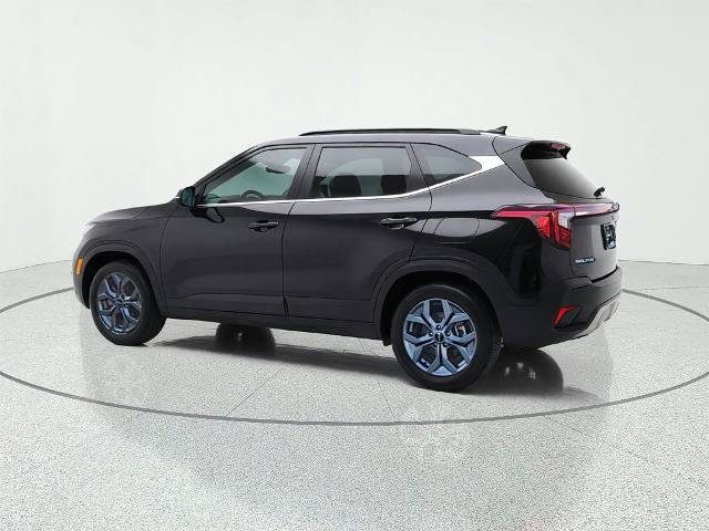 Used 2024 Kia Seltos S AWD/4WD image 5