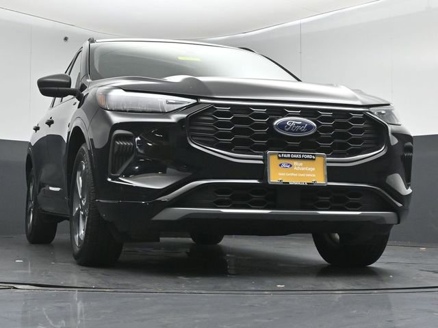 Certified 2024 Ford Escape ST-Line w/ Tech Pack #1 AWD/4WD image 38