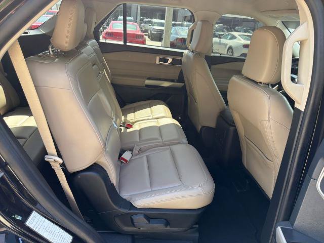 Certified 2024 Ford Explorer XLT w/ Equipment Group 202A RWD image 32