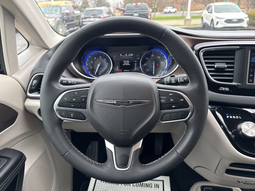 Used 2023 Chrysler Voyager LX image 18