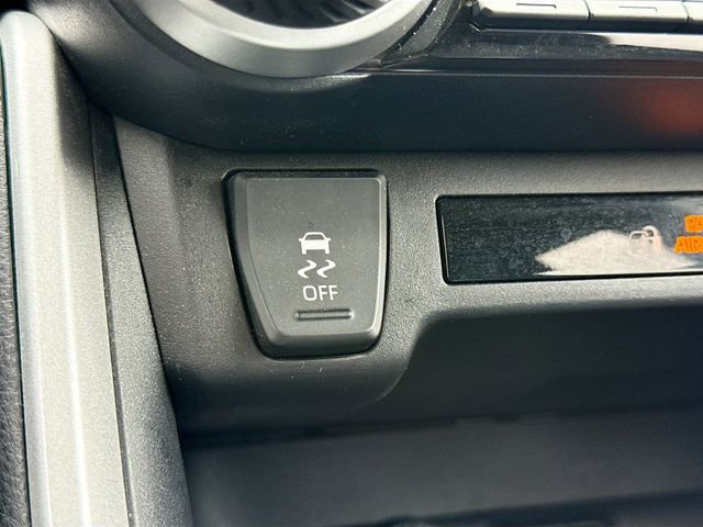 Used 2025 Toyota RAV4 XLE image 43