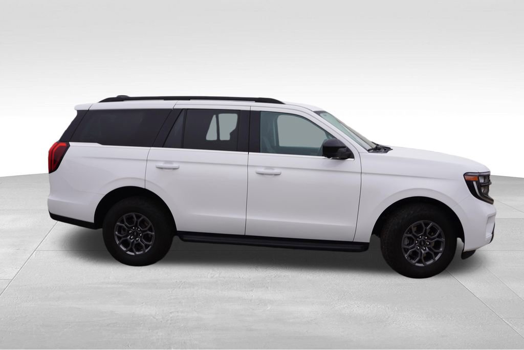 Certified 2025 Ford Expedition Active AWD/4WD image 3