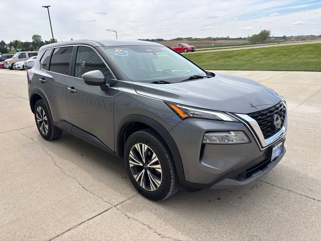 Used 2022 Nissan Rogue SV AWD/4WD image 3