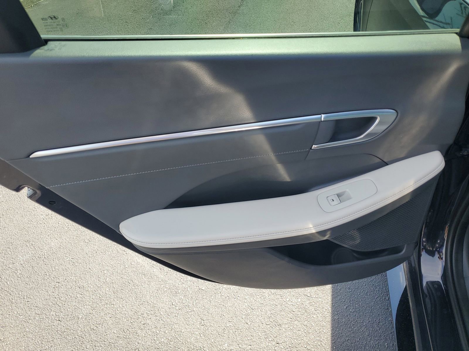 Used 2023 Hyundai Sonata Limited FWD image 8