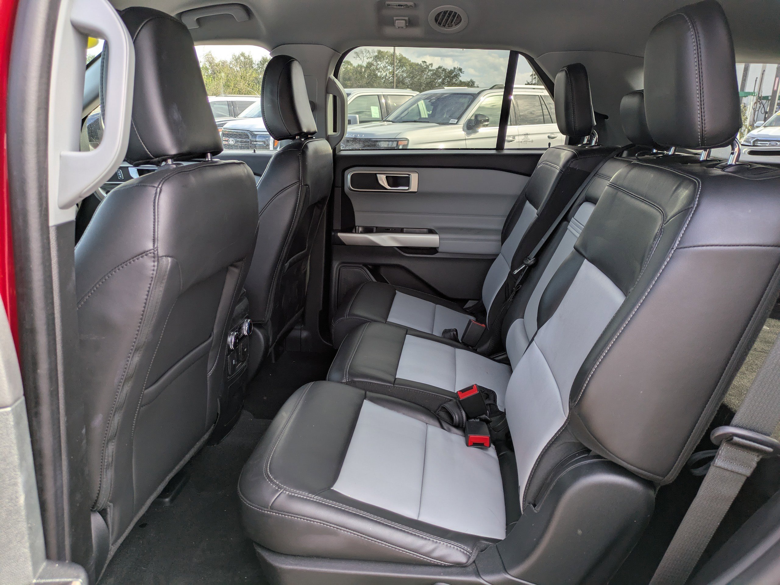 Certified 2023 Ford Explorer XLT w/ Equipment Group 202A image 13